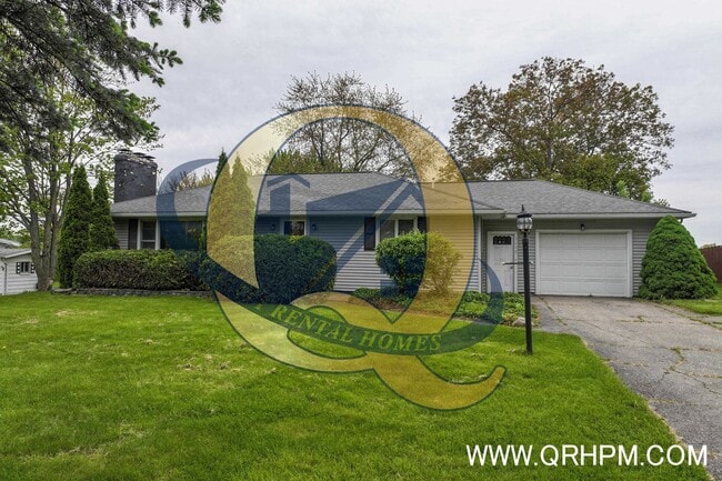 Building Photo - Available Now! - 3 Bedroom, 1 Bathroom in ...