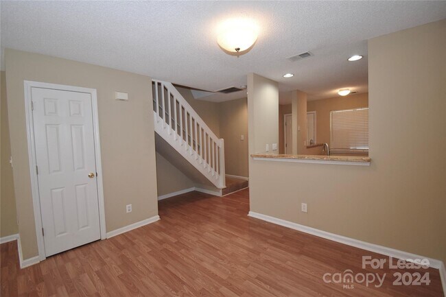 Building Photo - 9102 Charminster Ct