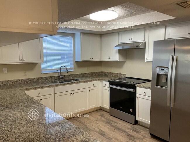 Foto del edificio - 8721 Schrader Blvd