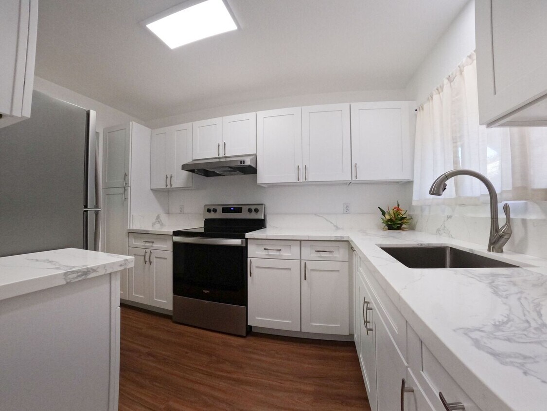 Foto principal - Waiau - 2 bedroom/2 bathroom townhouse with 1 assigned parking