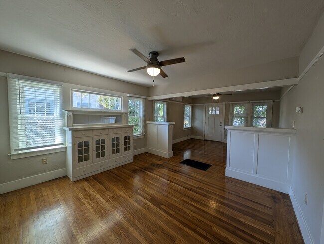 Foto del edificio - 3948 Sherman Way