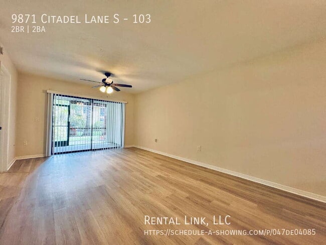 Foto del edificio - 9871 Citadel Ln