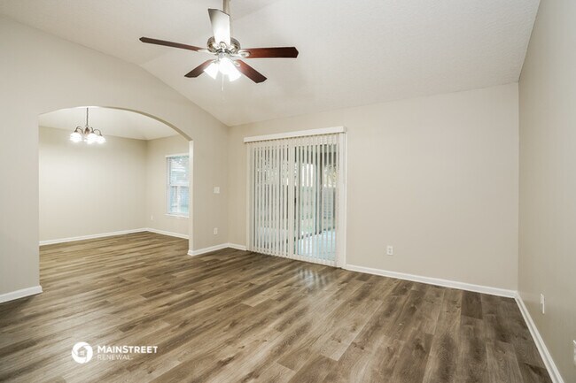 Foto del edificio - 2711 Cross Creek Dr