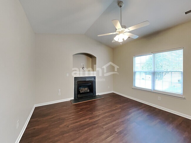 Foto del edificio - 19514 Deer Valley Drive