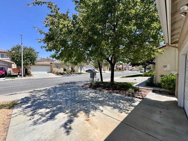 Foto del edificio - 30997 Oakhill Dr