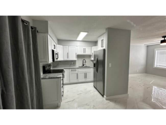 Foto del edificio - Recently Remodeled, Coming Soon!