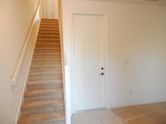 Building Photo - 1717  Borrego Way 6