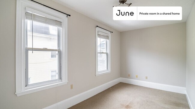 Foto del edificio - Room in Shared 3 bed/1 bath home in Somerville