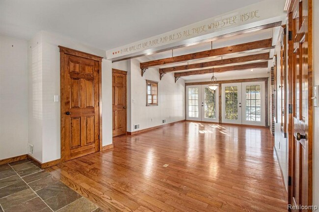 Foto del edificio - 2739 Lakeridge Ave