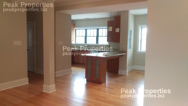 Building Photo - 838 Judson Ave