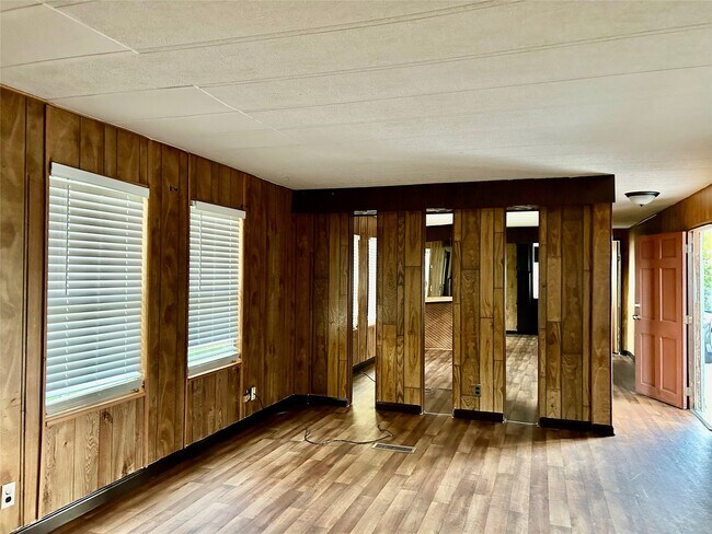 Foto del edificio - 13819 Eagle Pass St