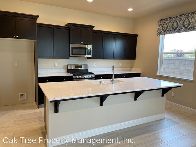 Foto del edificio - 3 br, 2 bath House - 3915 Ramona Avenue