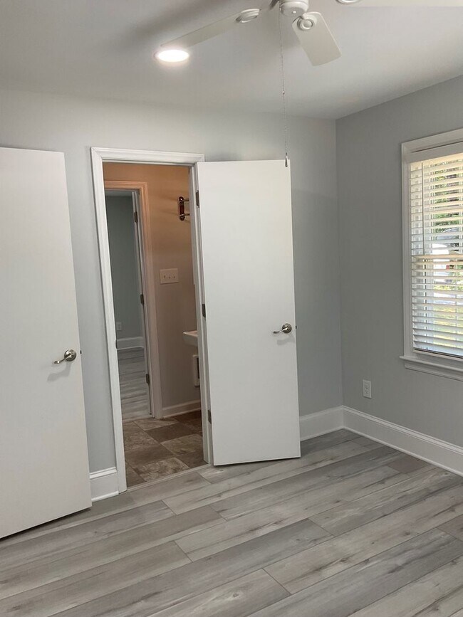 Building Photo - Coming Soon!! Newly Renovated 3 Bedroom 2 ...