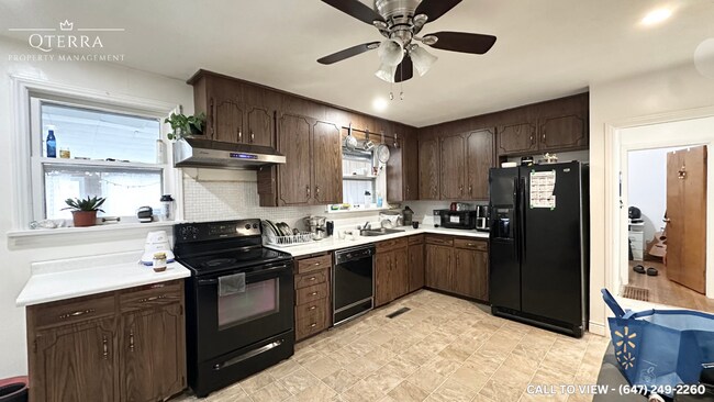 Photo du bâtiment - 1278 Hillcrest Av