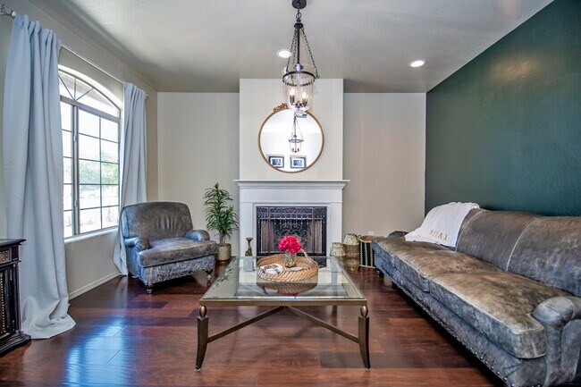 Foto del edificio - "Fully-Furnished 3-Bedroom, 2-Bathroom Home!"