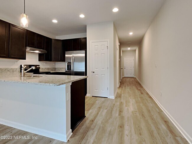 Building Photo - 435 Terabithia Wy