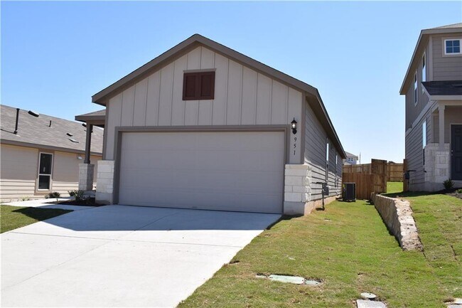 Building Photo - 951 Pepperbark Loop
