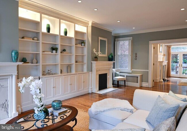 Foto del edificio - 2127 Leroy Pl NW
