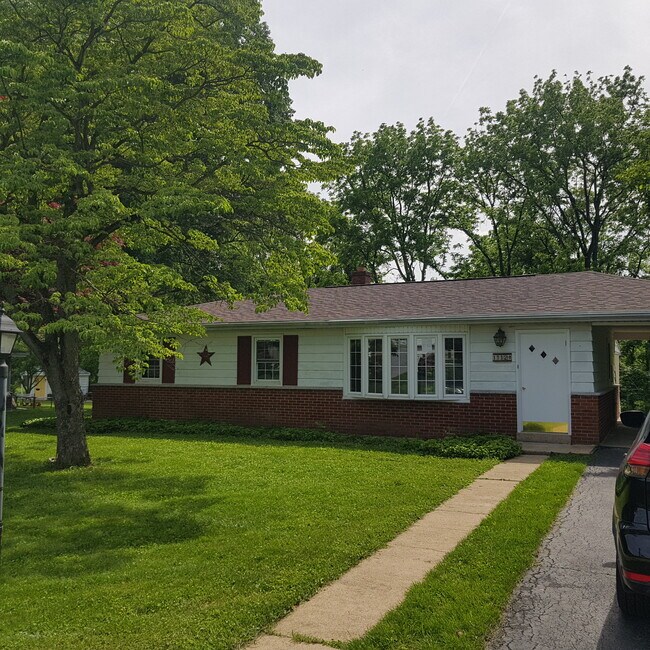 1112 Loop Dr, Harrisburg, PA 17112 House Rental in Harrisburg, PA