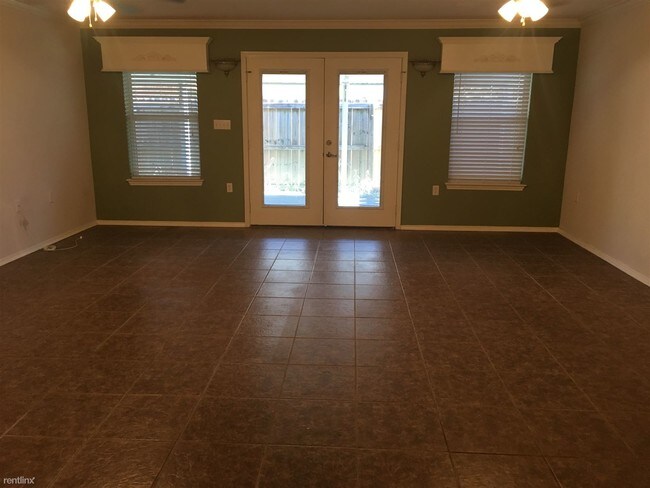 Building Photo - 2 br, 1.5 bath Townhome - 1809 Riverstone