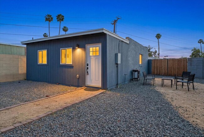 Foto del edificio - 1548 N Upland Cir