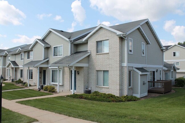 Foto del edificio - Madison Townhomes