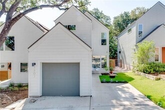 Building Photo - 3207 Aldwyche Dr