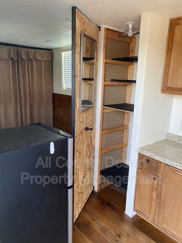 Building Photo - 28561 Sunnyslope St