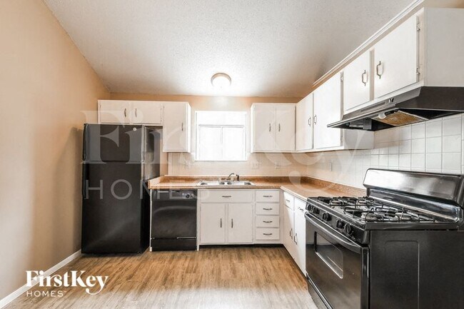 Foto del edificio - 11610 Helenoak Dr