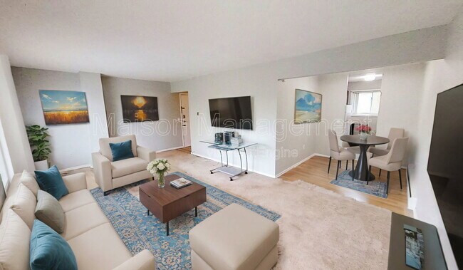 Foto del edificio - 721 Cedarwood Terrace