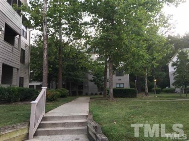 Building Photo - 600 Audubon Lake Dr
