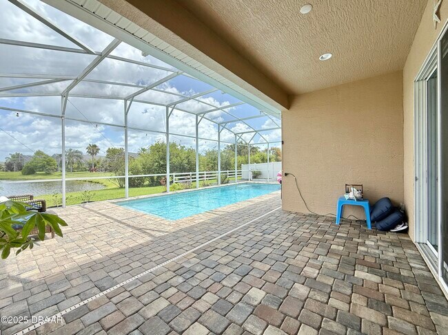 Foto del edificio - 6809 Forkmead Ln