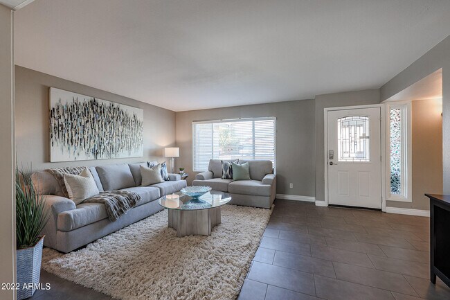 Foto del edificio - 6325 W Sunnyslope Ln