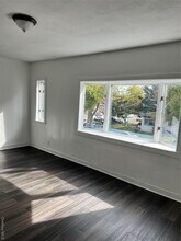 Building Photo - 206-11 109th Ave