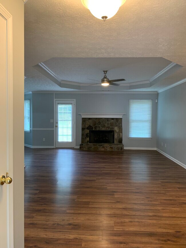 1420 Shamrock Hill Cir, Loganville, GA 30052 House Rental in