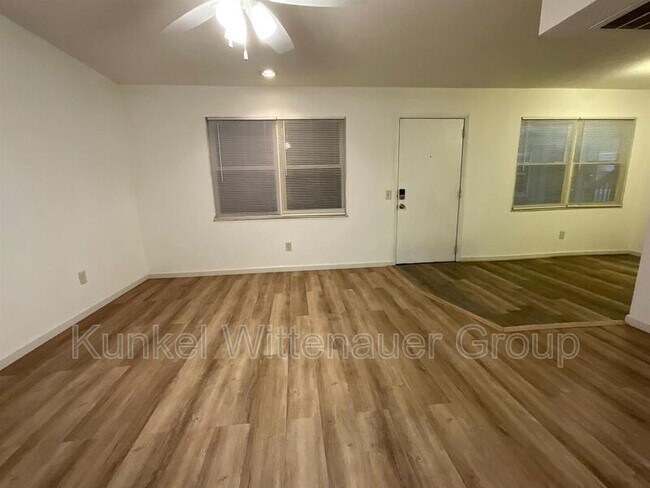 Foto del edificio - 1320 N 1st St