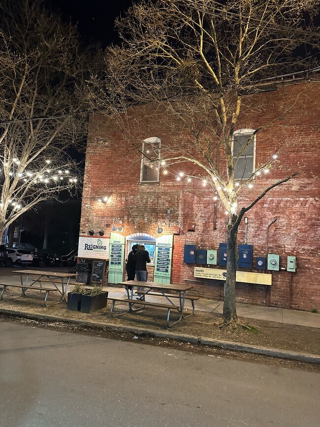 Foto del edificio - 3120 N Davidson St