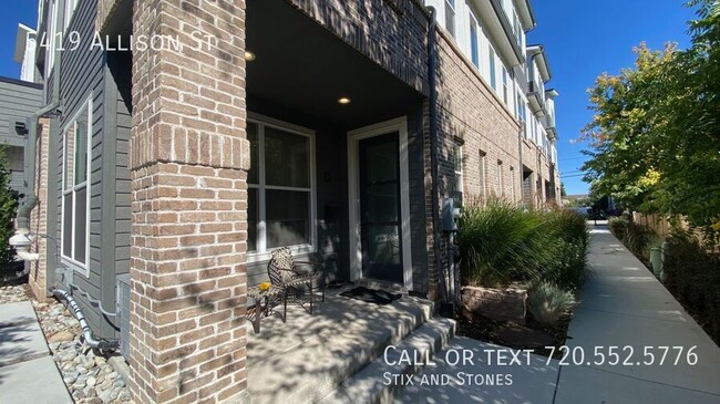 Foto del edificio - **Beautiful Arvada Townhome for rent! 3 be...