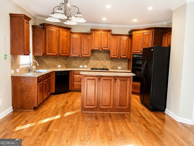 Building Photo - 3391 Fieldwood Dr SE
