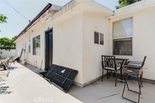 Foto del edificio - 7347 Jamieson Ave