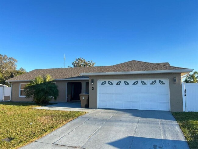 Building Photo - 3 Stirrup Ct