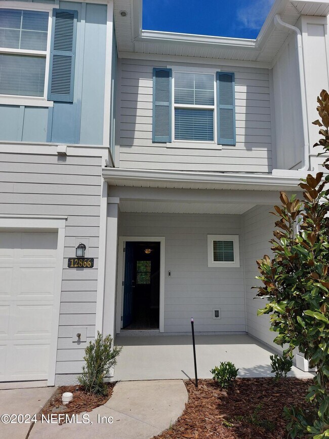 Foto del edificio - 12866 Josslyn Ln