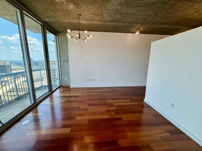 Building Photo - REALM Condominium in Buckhead | Largest 1 Bedroom Move-in Ready 23rd Floor
