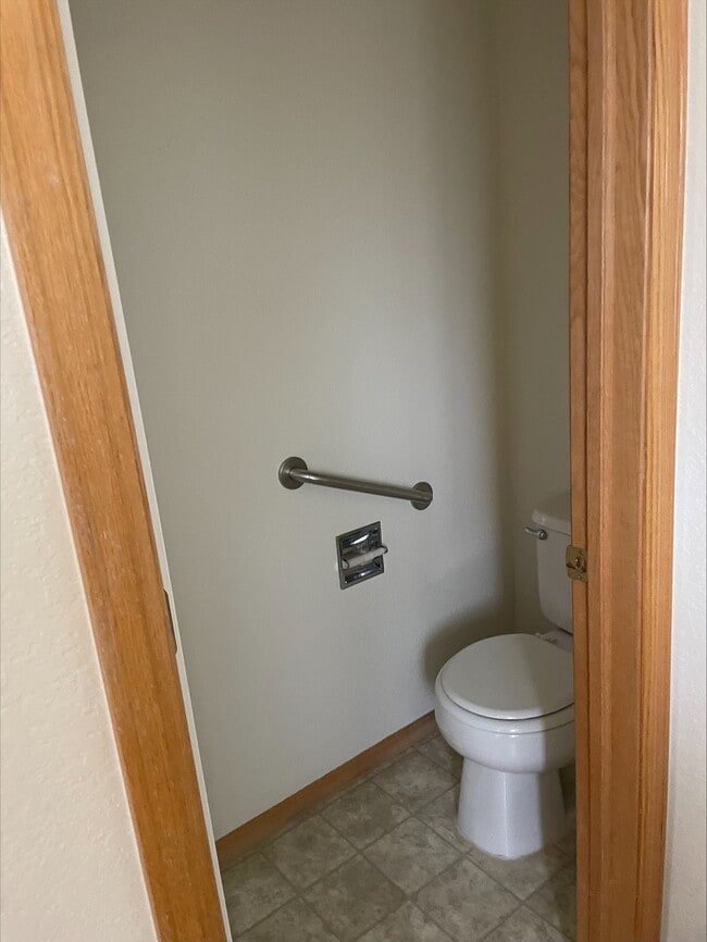 Building Photo - 1021 Elgin Ct