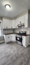 Building Photo - 40 Piaget Ave