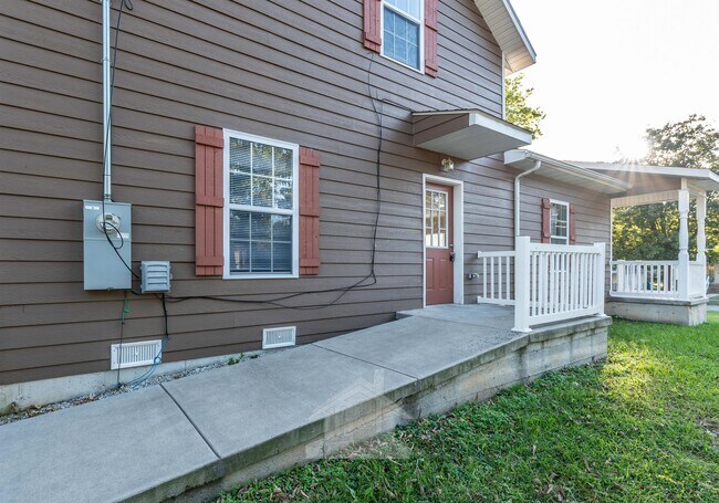 Foto del edificio - 1138 N Sherman Ave