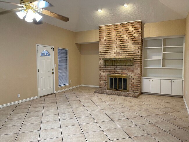 Foto del edificio - Low Maintenance Townhome
