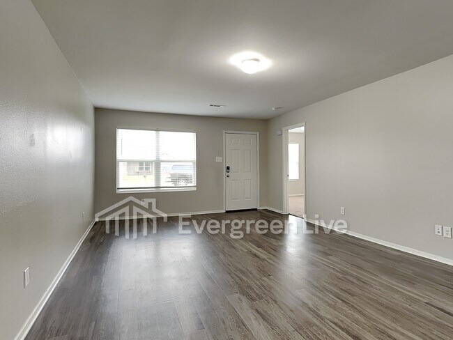 Building Photo - 3821 Glitterman Dr