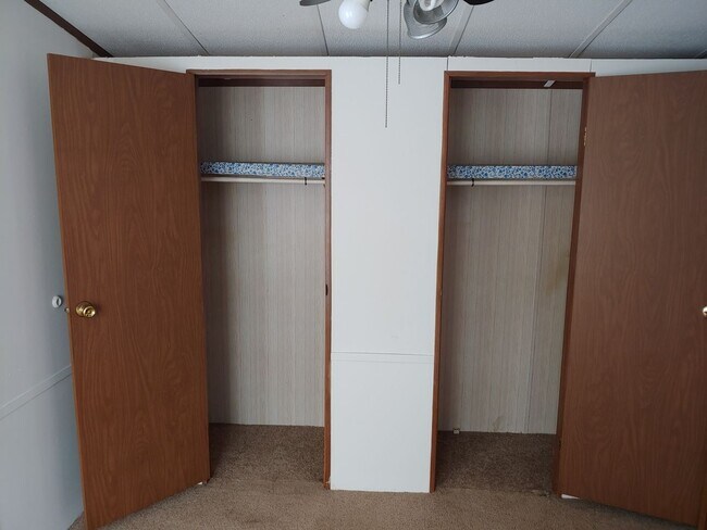 Building Photo - 2 br, 1 bath House - 10906 Starwood