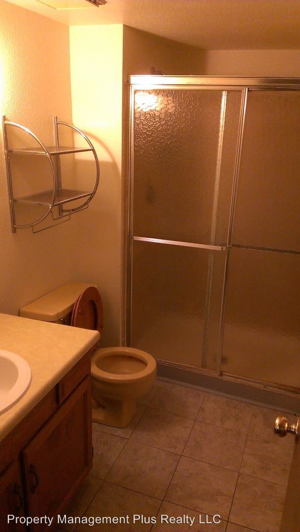Foto del edificio - 5 br, 1.5 bath House - 1303 Doric Dr